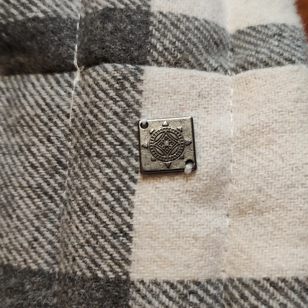 Ruff Hewn Womens Wool Blend Puffer Vest Gray Cream Plaid Flannel Quilted Size 3X - Picture 6 of 12